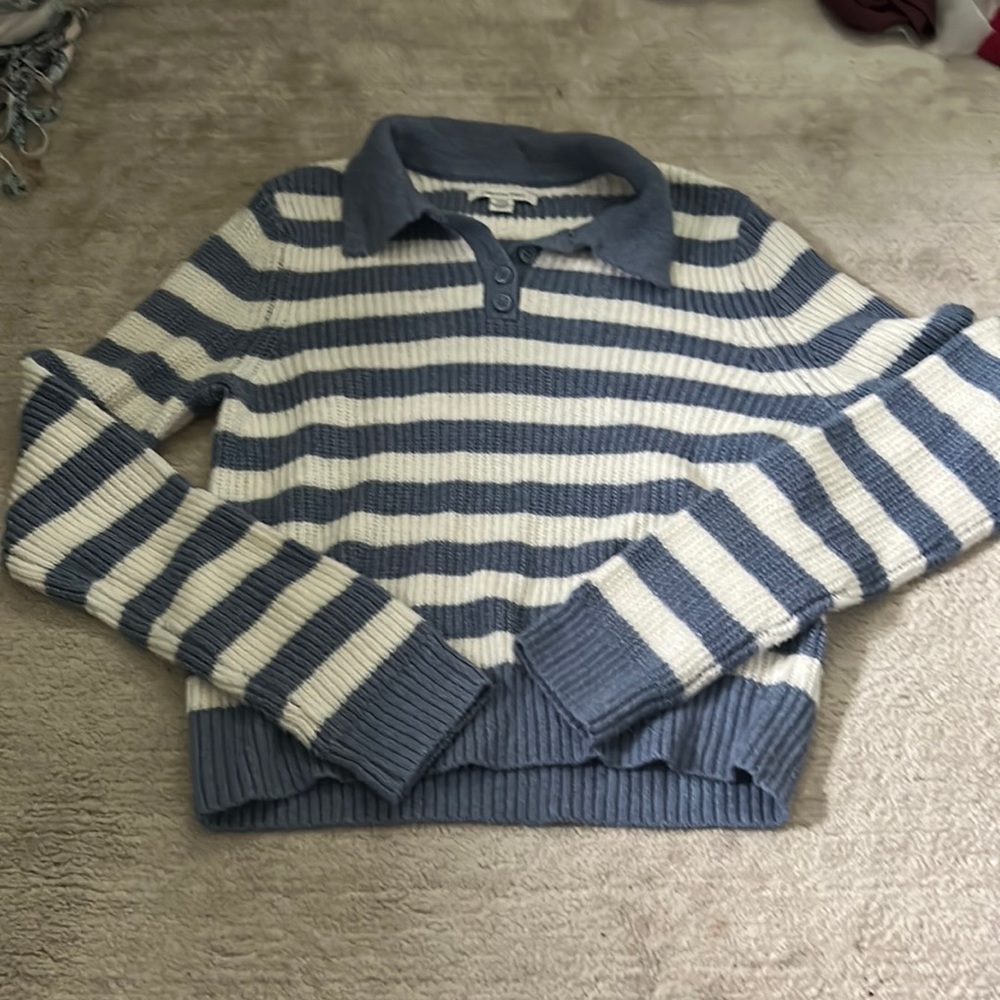 American Eagle Long Sleeve